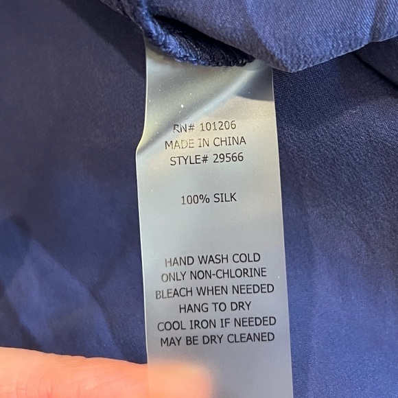 Soft surroundings midnight blue 100% silk flows layered top size extra small - Picture 7 of 9